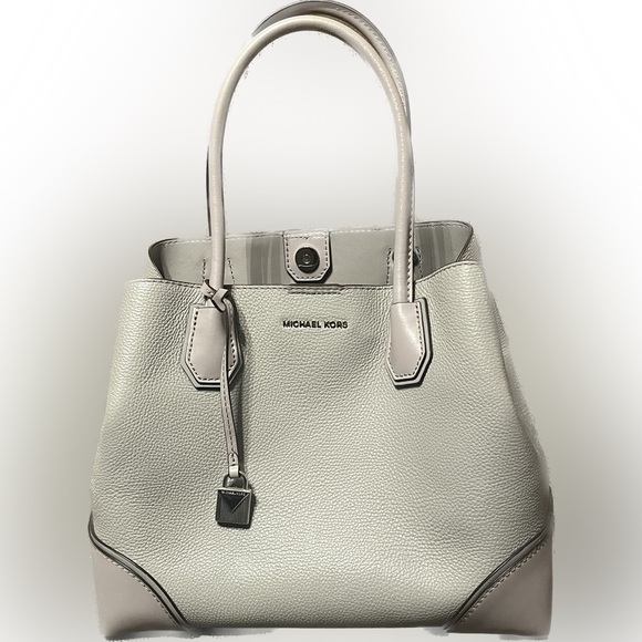 MICHAEL Michael Kors Handbags - Used Michael Kors Bag